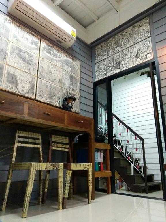La Rivetta Bangkok Hostel Ngoại thất bức ảnh
